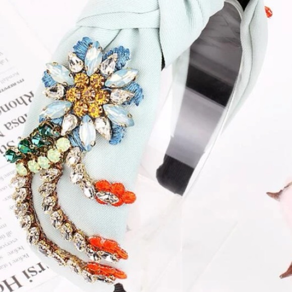 Gorgeous Stone Headband - Picture 6 of 10